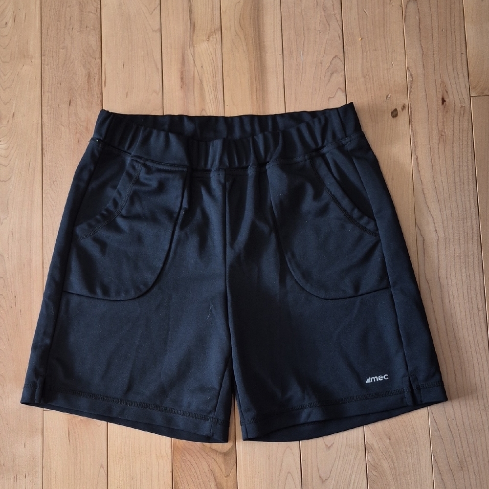 MEC Women's Size Medium Black Shorts